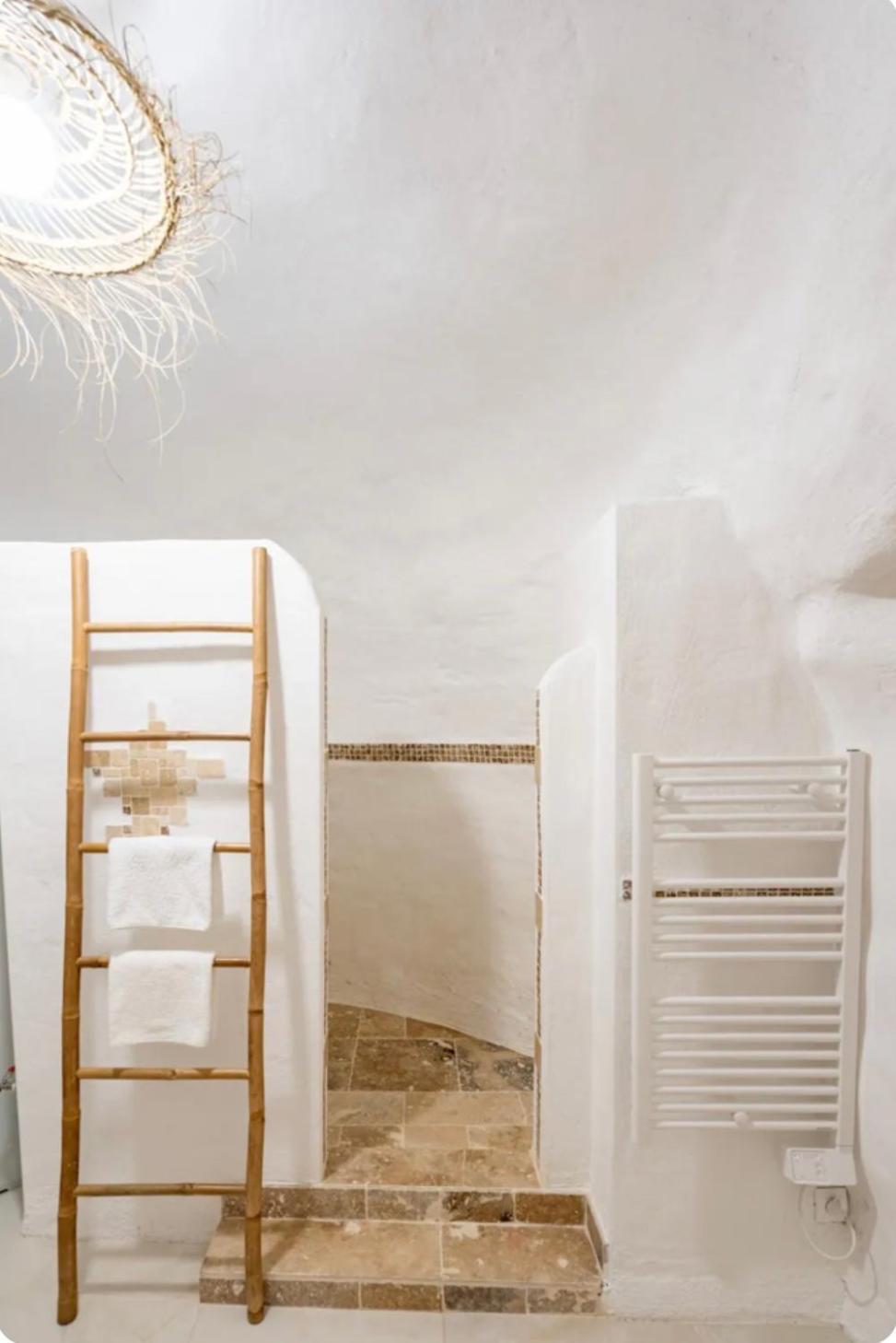 Le Temple D'Aphrodite, Appartement Avec Spa Вьен Экстерьер фото
