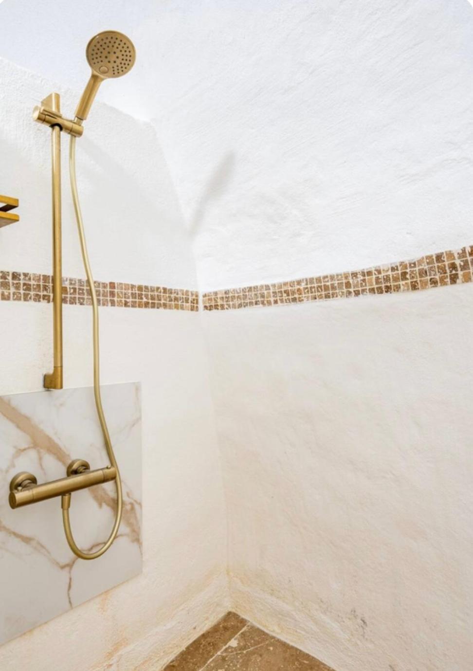 Le Temple D'Aphrodite, Appartement Avec Spa Вьен Экстерьер фото